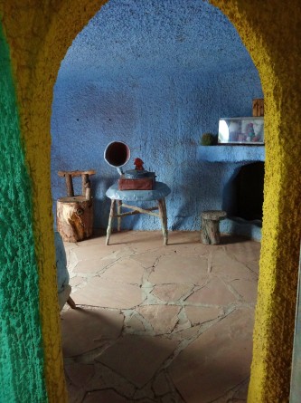 fred and wilma flintstone house in bedrock city arizona