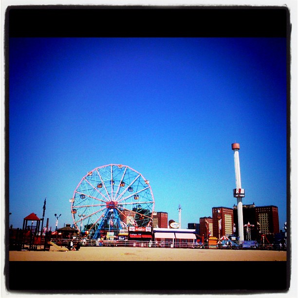 coney island theme park Ferris wheel