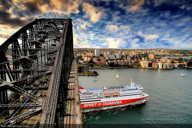 sydney harbor bridge