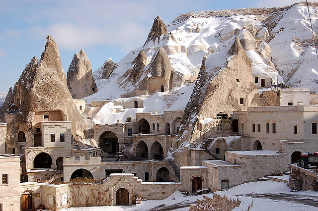 cave hotels in goreme turkey