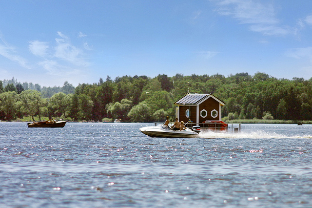 underwater hotel sweden