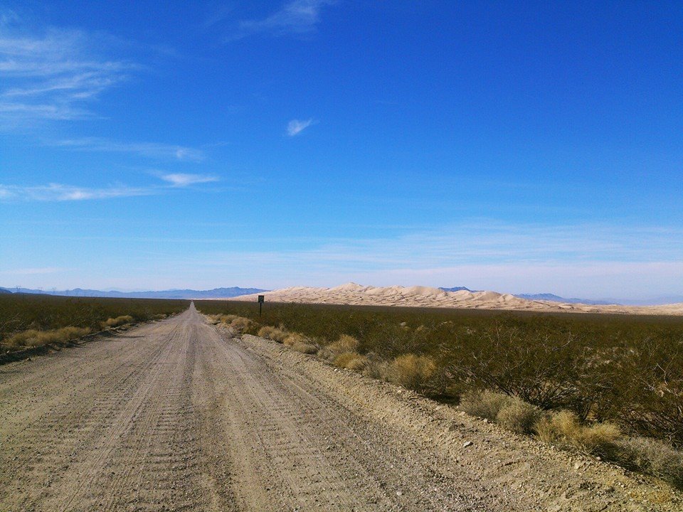 road to kelso sand dunes