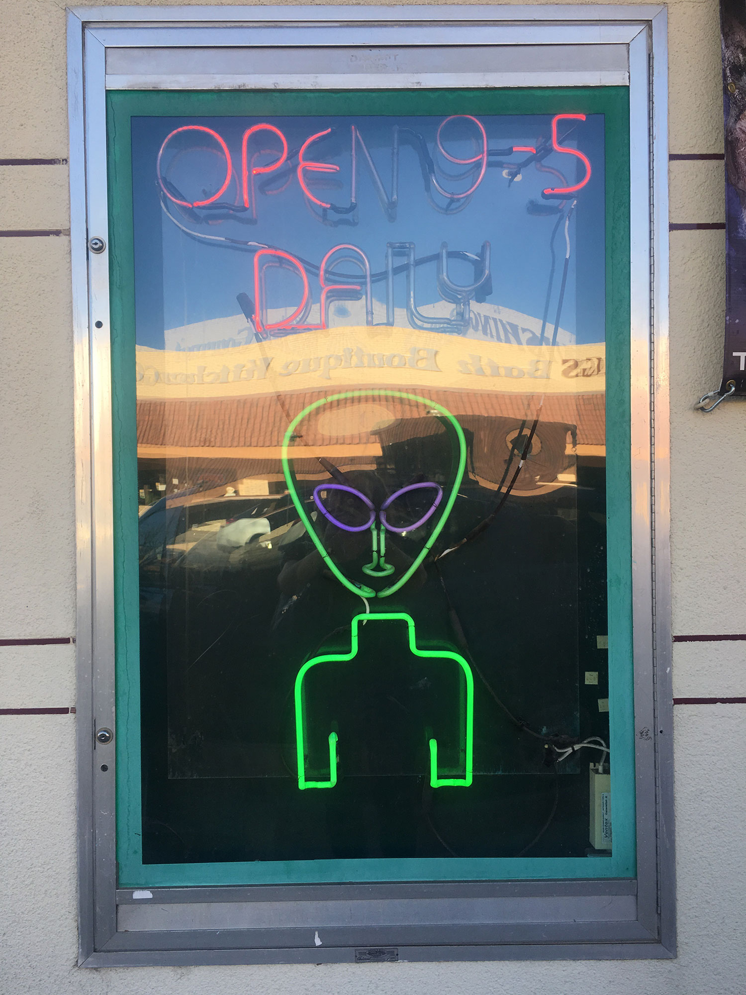 Roswell alien store sign
